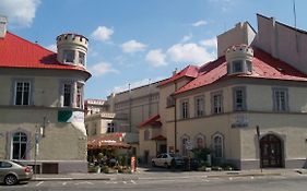 Leier Apartments